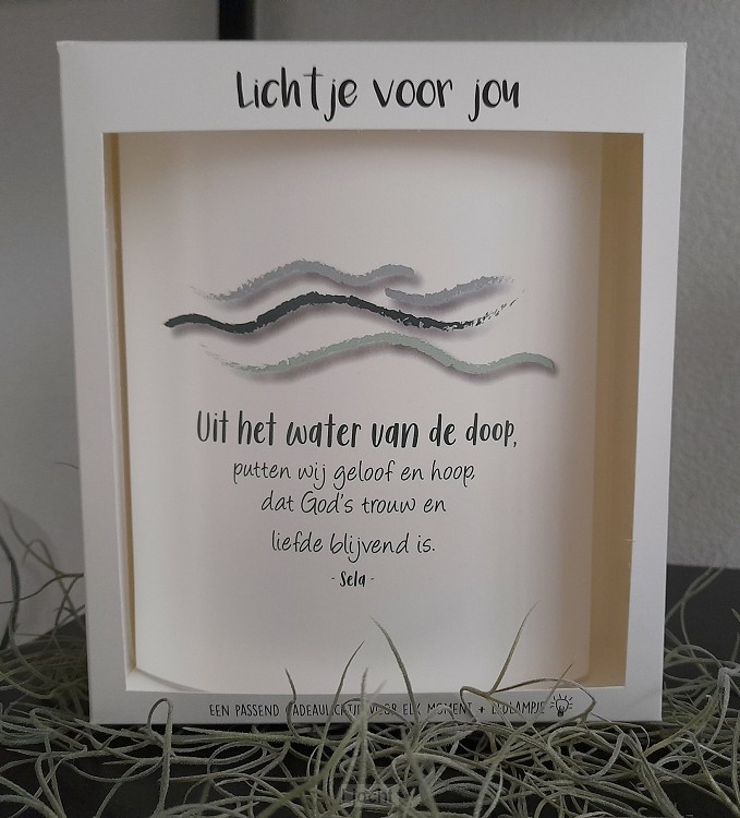 Uit het water van de doop